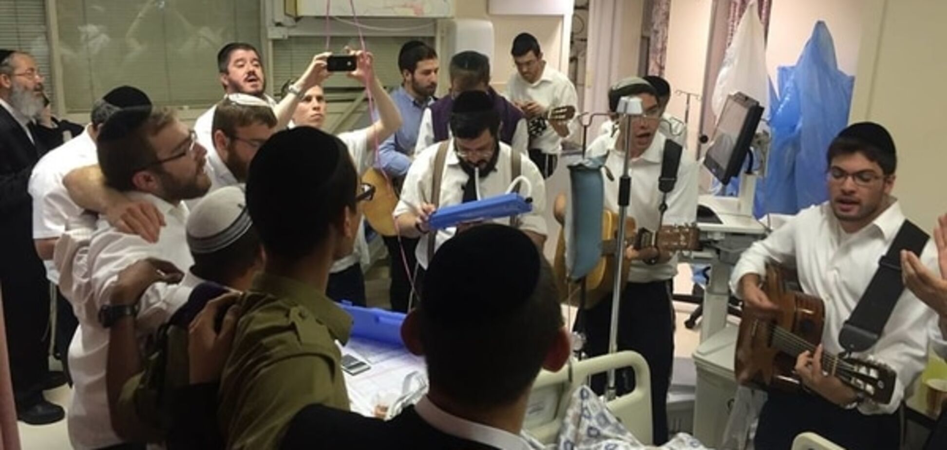 Фото из реанимации в Израиле поразило соцсети: как спасали украинского еврея, раненого террористами