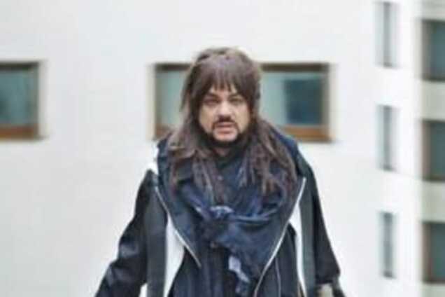 Киркоров в новом клипе появится с ружьем и длинными локонами