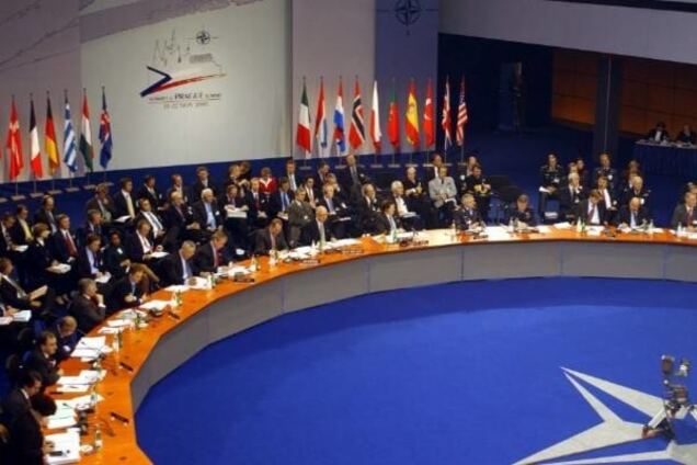 Країни НАТО одноголосно засудили російську агресію в Криму та на Донбасі