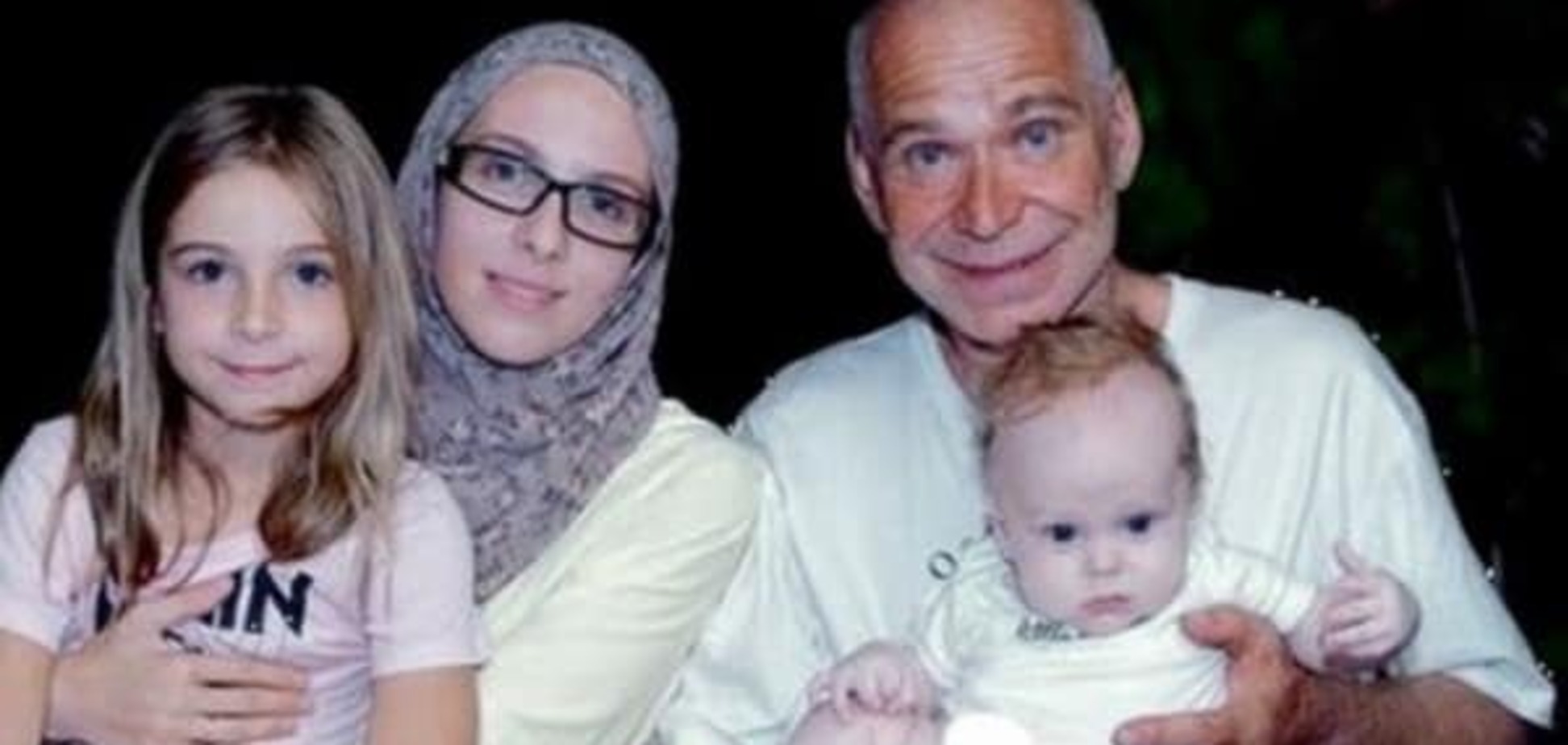 'За Путина': на российского оппозиционера напал мужчина с мачете