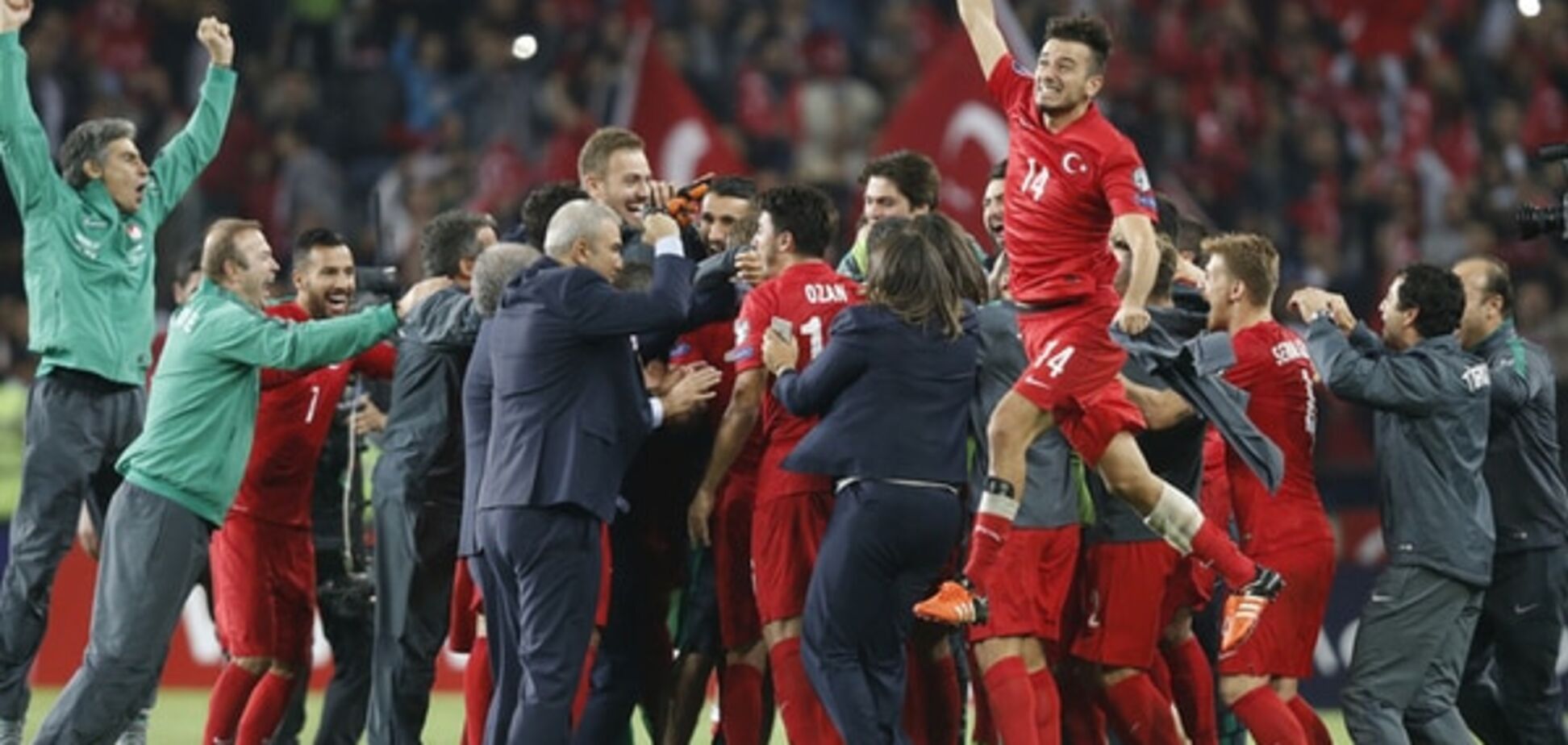 Евро-2016: позор Голландии, суперфарт Турции и другие результаты 13 октября