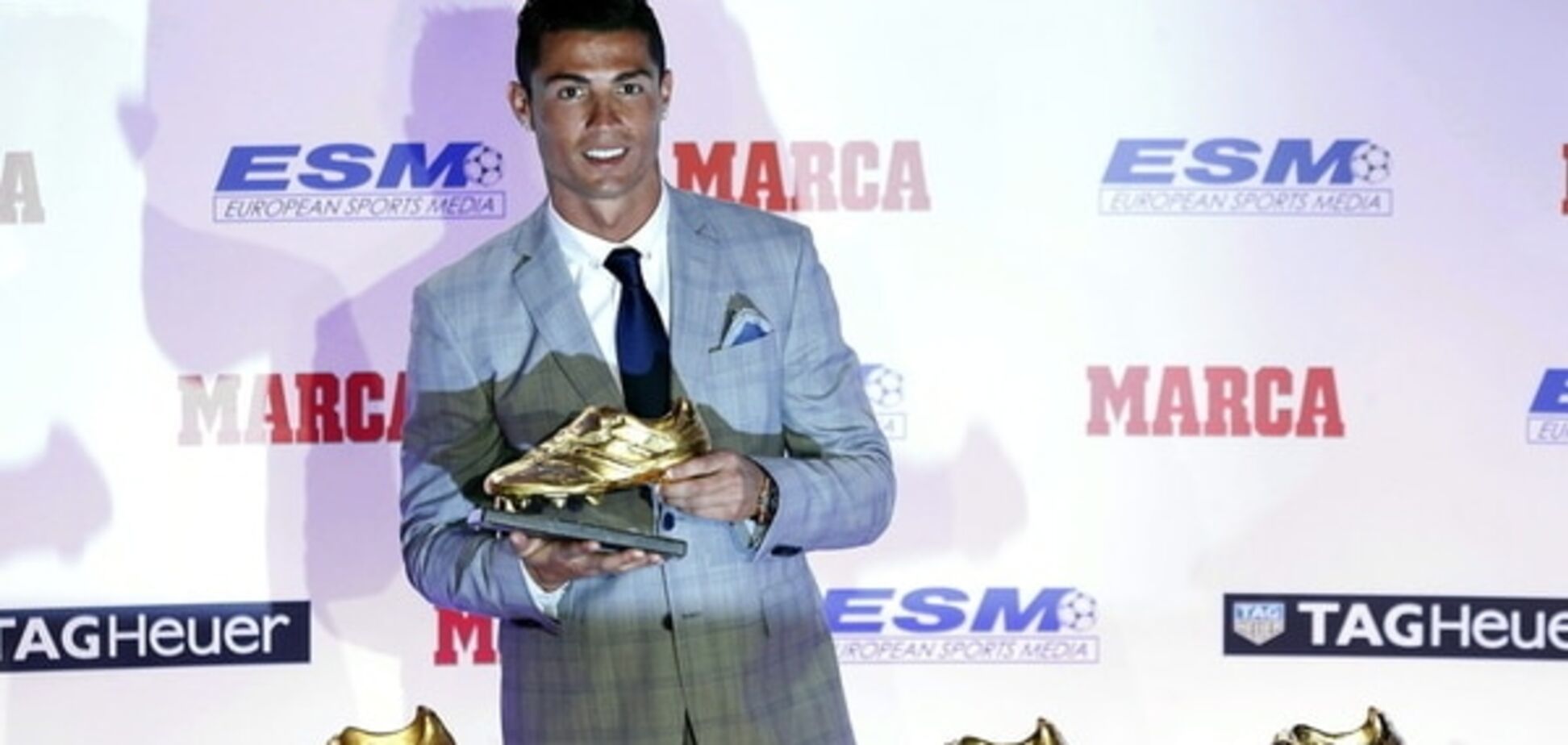 Человек-гол. Роналду превзошел феноменальное достижение Месси