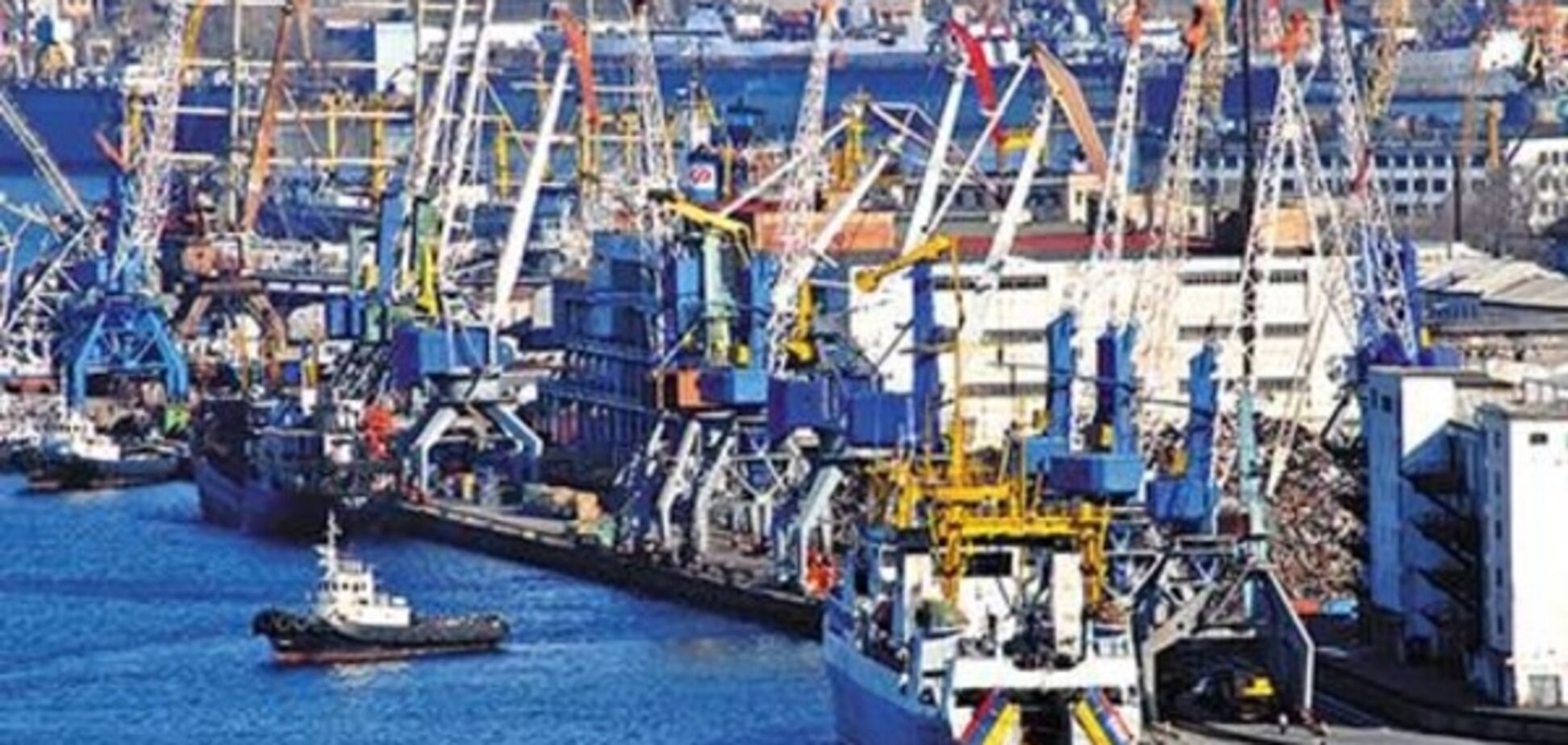 У Яценюка никак не закроют рыбные порты в Крыму