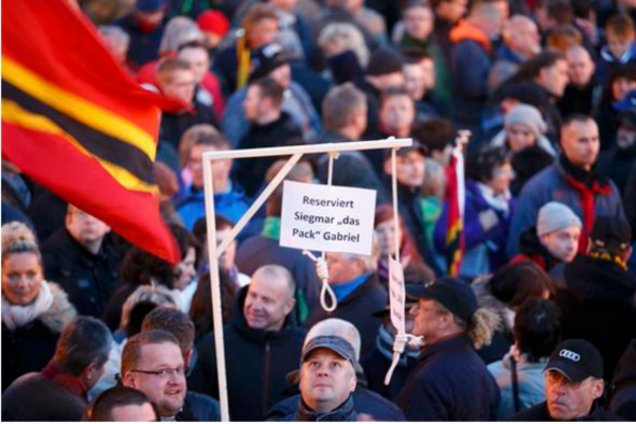 В Германии ультраправые поставили 'виселицу' для Меркель: опубликованы фото и видео