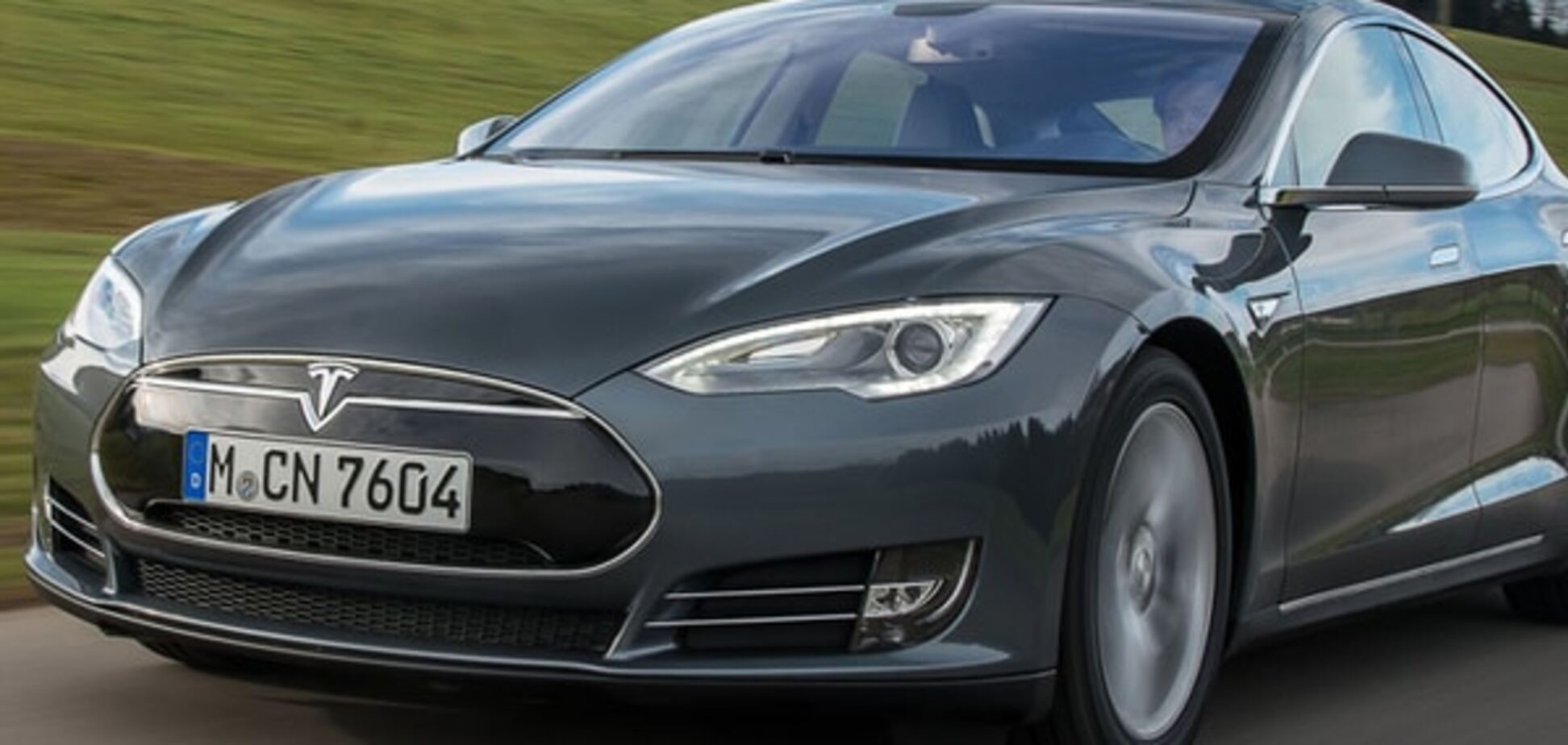 Новые опции в Tesla будут появляться после перепрошившки