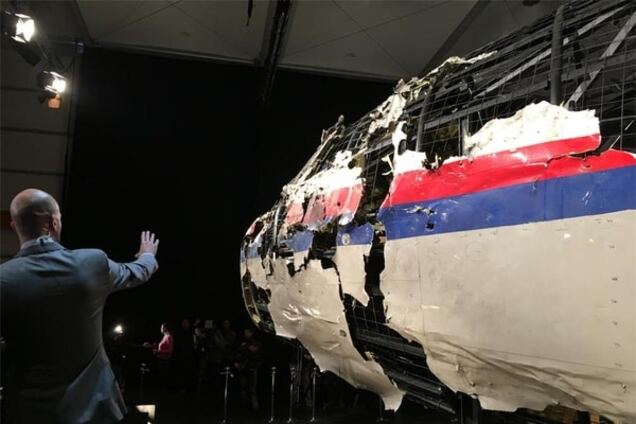 Европейские СМИ о трагедии МН17: адрес ответственных - Москва, Кремль