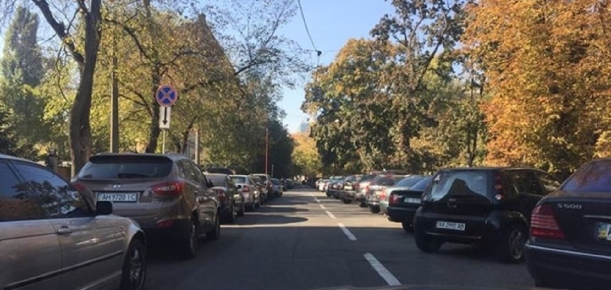 В Киеве под зданием МВД найдены десятки 'героев парковки', полиция бездействует