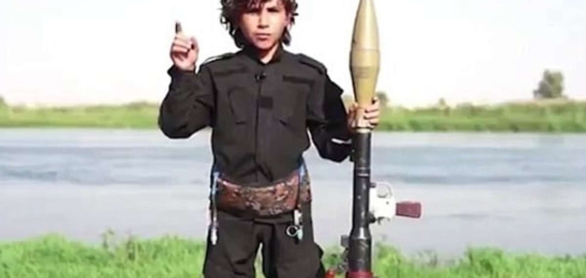 Опубликовано шокирующее видео тренировки 6-летнего джихадиста