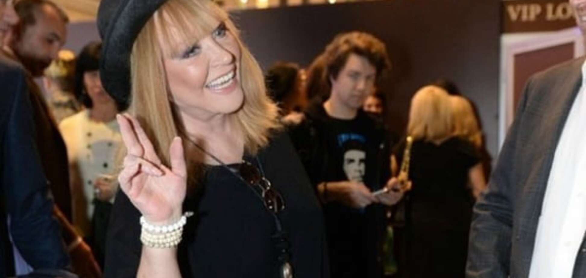 Новый модный образ Пугачевой вызвал ажиотаж в сети