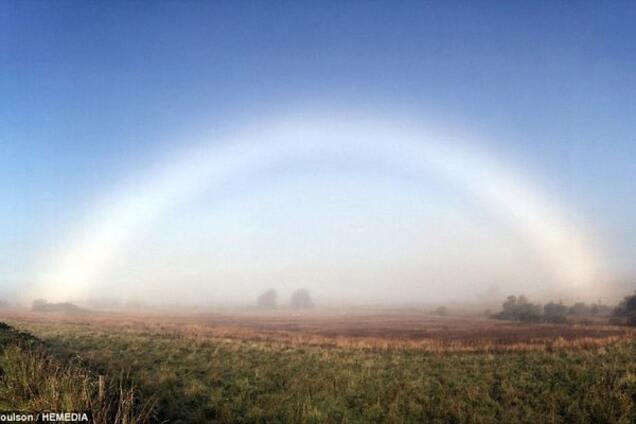 Чудо природы: в Шотландии засняли радугу, растерявшую цвета