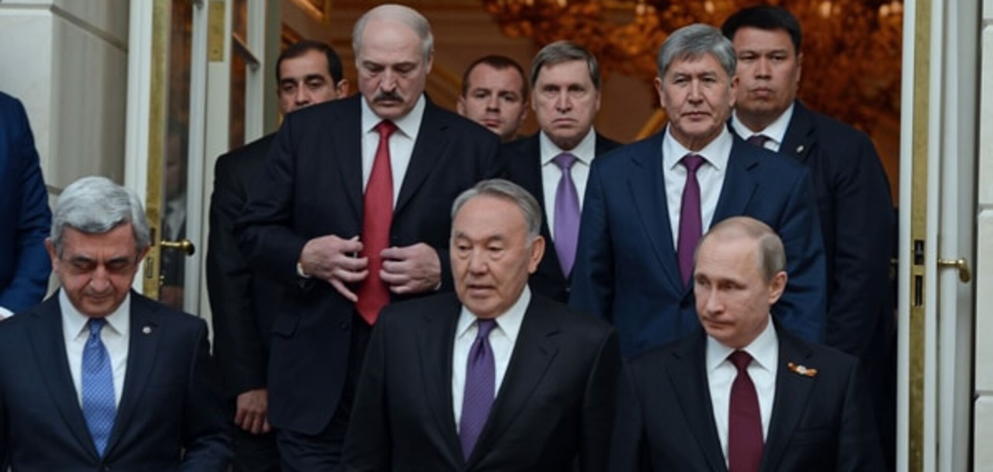 На крючке у Путина: лидеры стран СНГ подписали ряд военных договоров