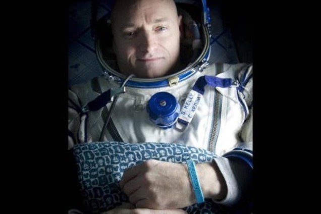 Космический Twitter: астронавт выкладывает в сеть фото Земли из космоса