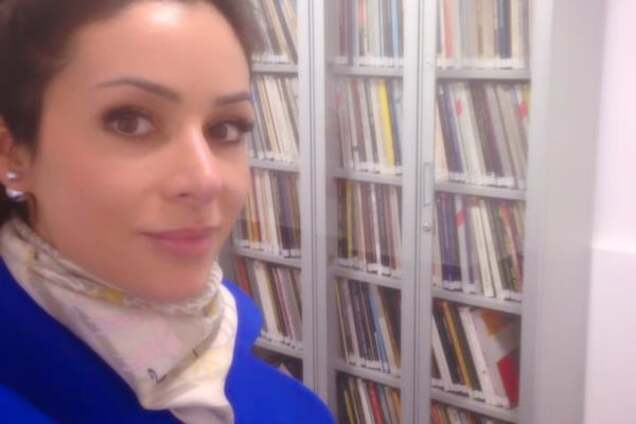 Злата Огневич в модном пальто отправилась учиться в Вену