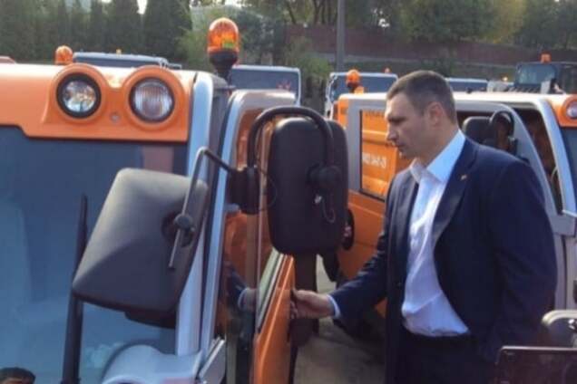 Готовь сани летом: Кличко проверил готовность снегоуборочной техники