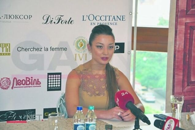 Как зарабатывают жены и дети политиков: сын Кернеса помогает украинцам худеть, а супруга Березы выращивает помидоры