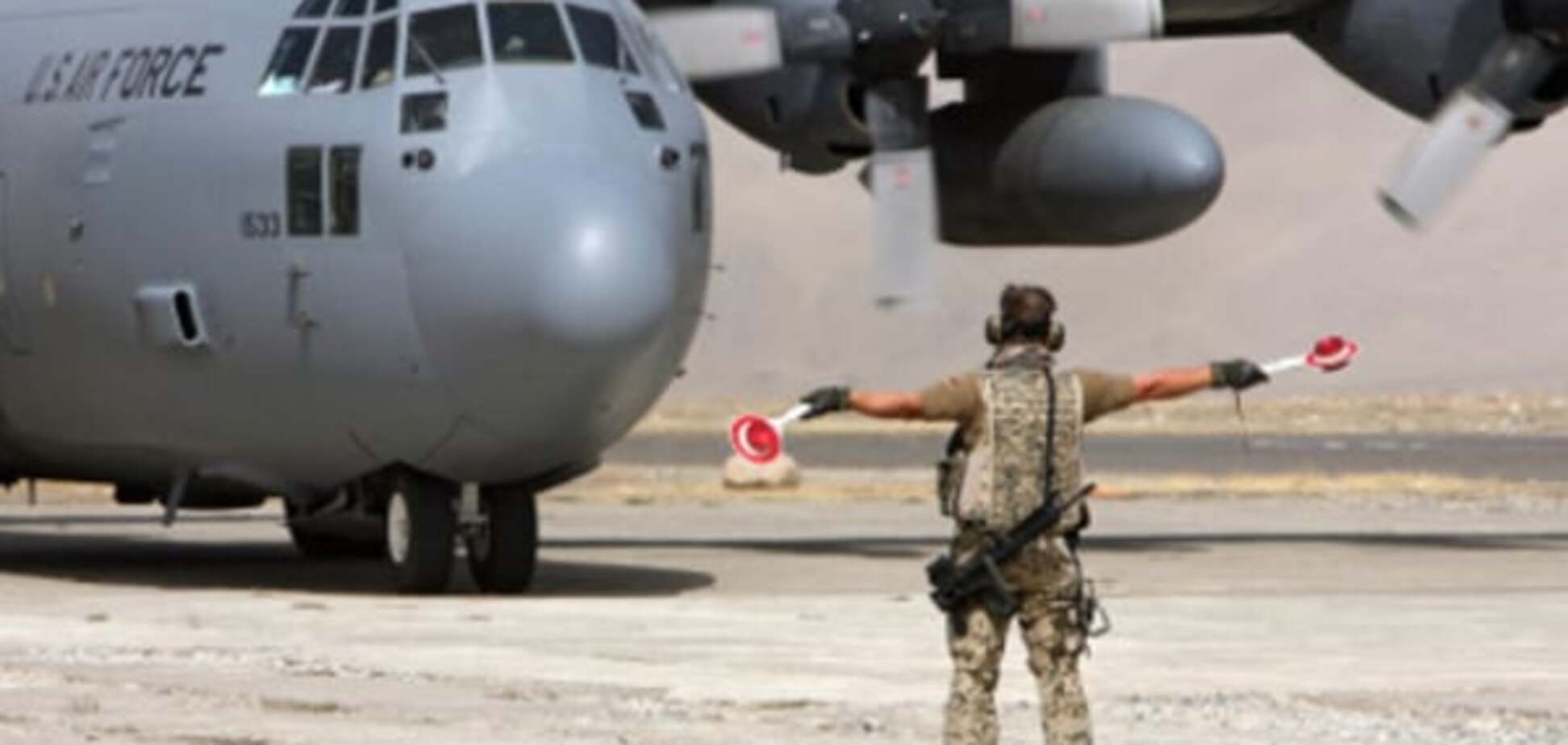 В Афганістані звалився американський військовий літак: загинули 12 осіб