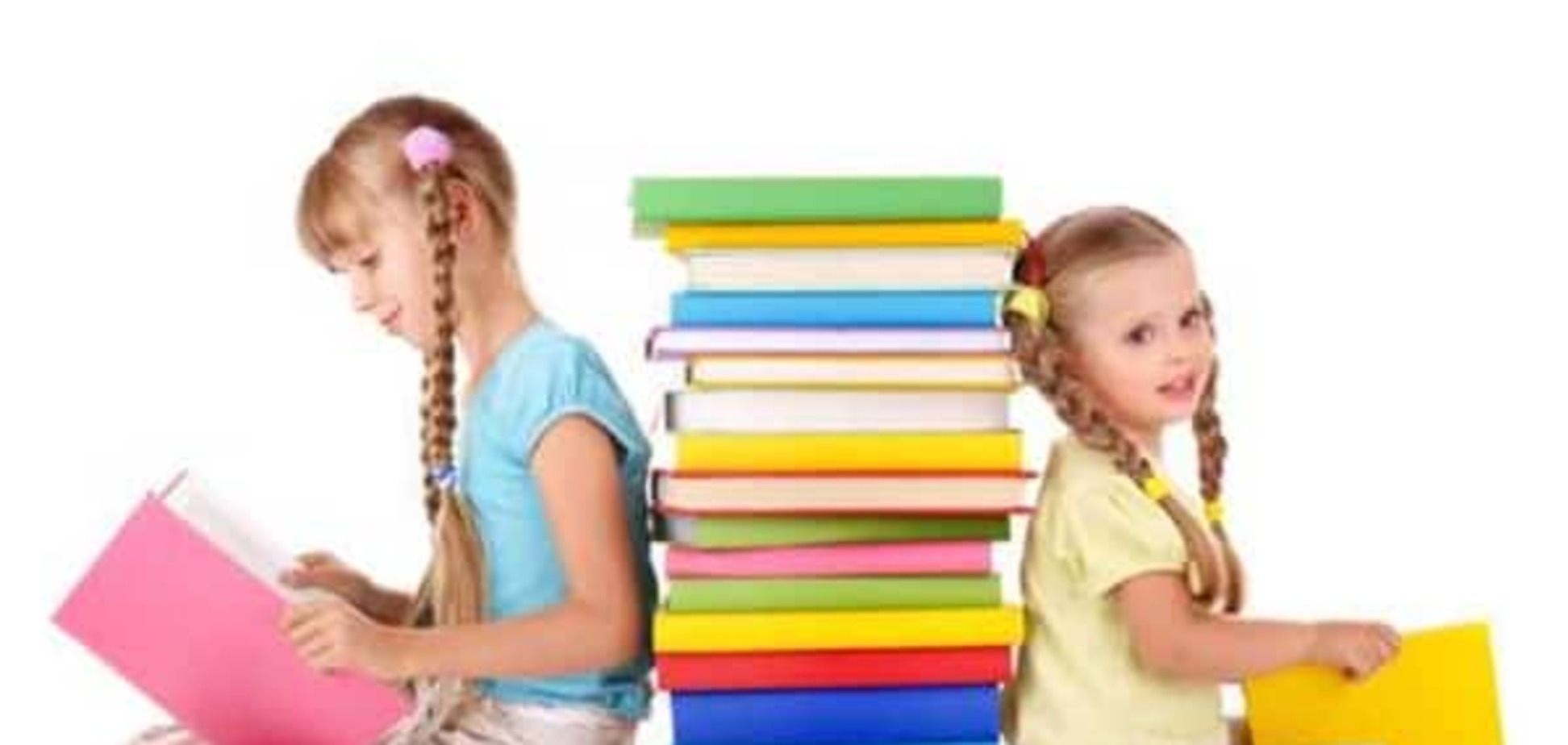 Книжкові пристрасті: як і чому тисячі дітей по всій Україні залишилися без шкільних підручників