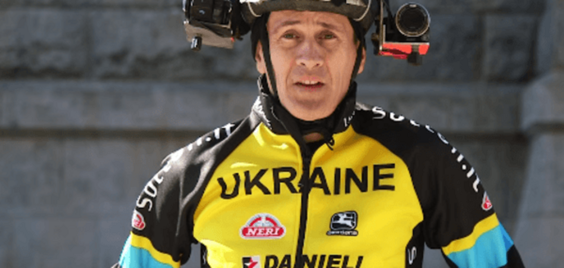 Знаменитий велосипедист в українській формі влаштував феєричні гонки в Нью-Йорку