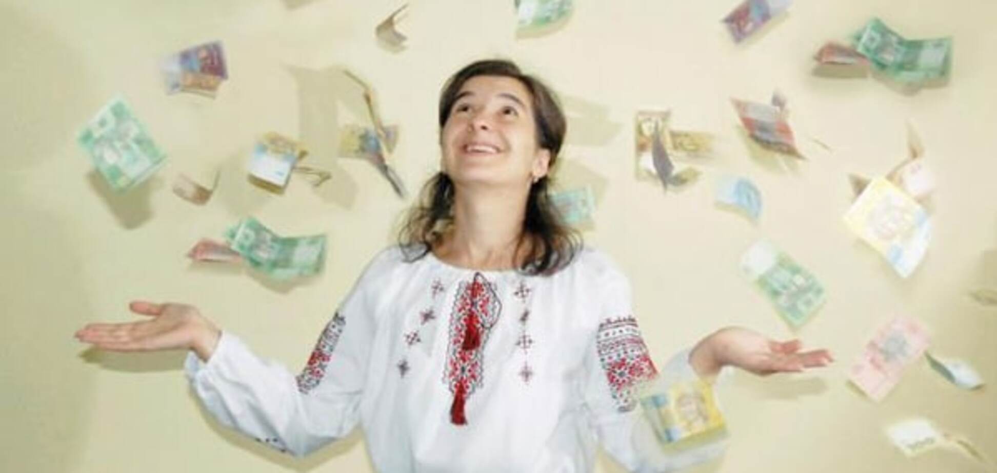 Опрос НБУ: украинский бизнес ожидает очередную девальвацию гривни