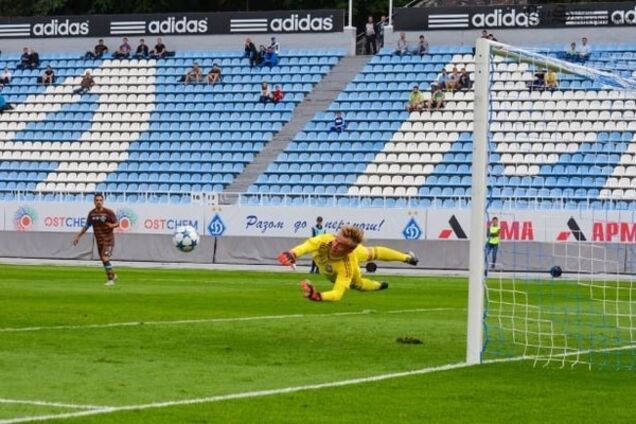 'Динамо' без шансов уступило 'Челси' в Лиге УЕФА