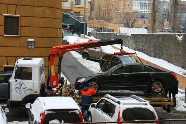 Кличко хоче стягувати штрафи за неправильну парковку в Києві