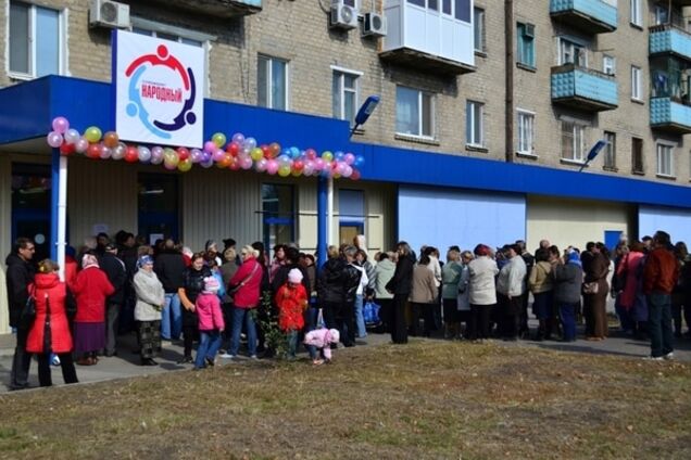 Путч в 'ЛНР': 'Народные' супермаркеты опечатаны, Плотницкий 'всплыл' в Москве