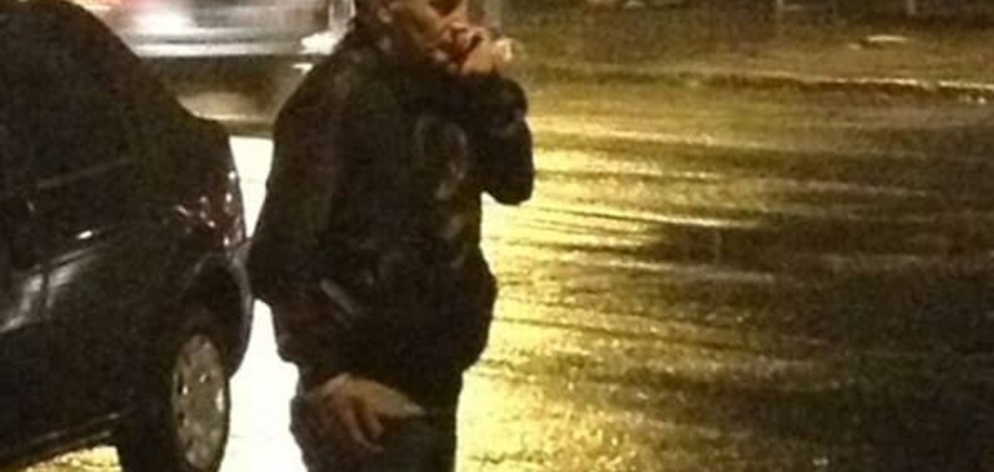 Едва не угнали: в Киеве водитель застукал автоворов-'выпасал'