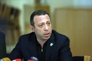 Геннадий Корбан придумал, как решить проблему с парковками в столице