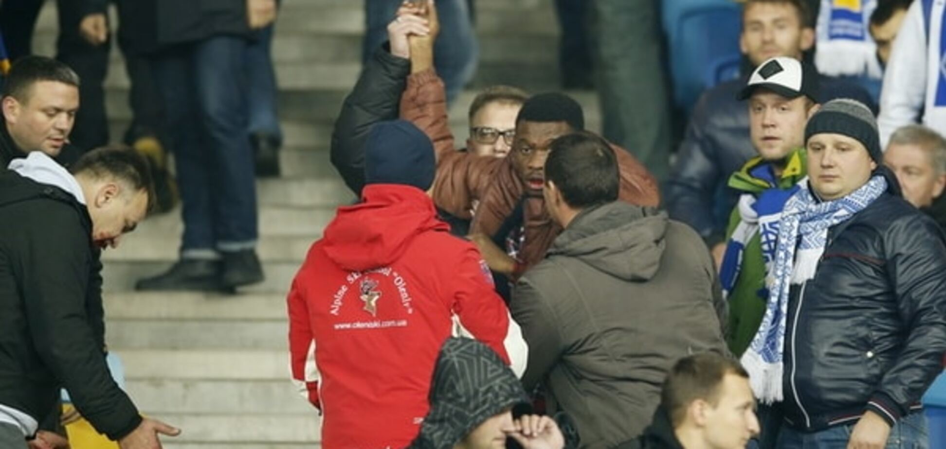 Бійка на матчі Динамо - Челсі: темношкірі вболівальники виявилися киянами