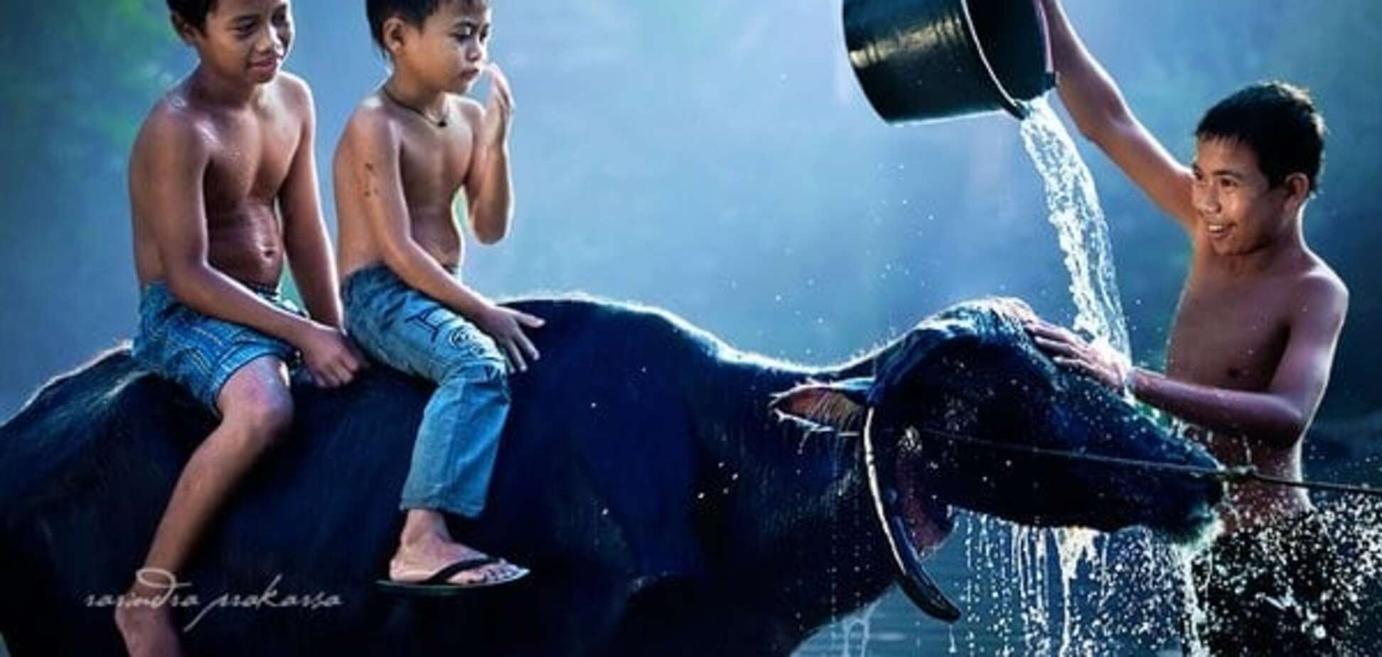 Детство в Индонезии: невероятно атмосферные снимки местного фотографа