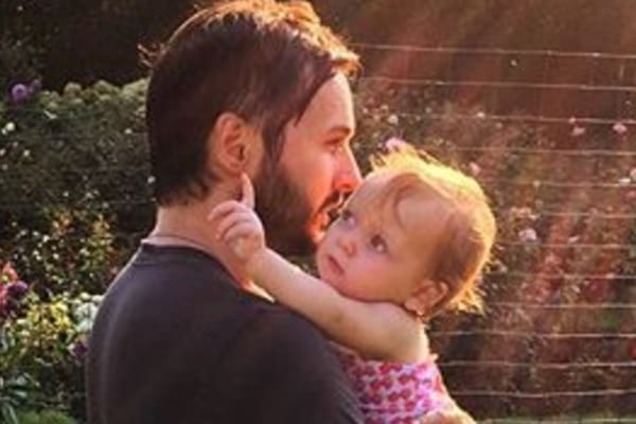 Муж Агилеры показал трогательные фото подросшей дочери