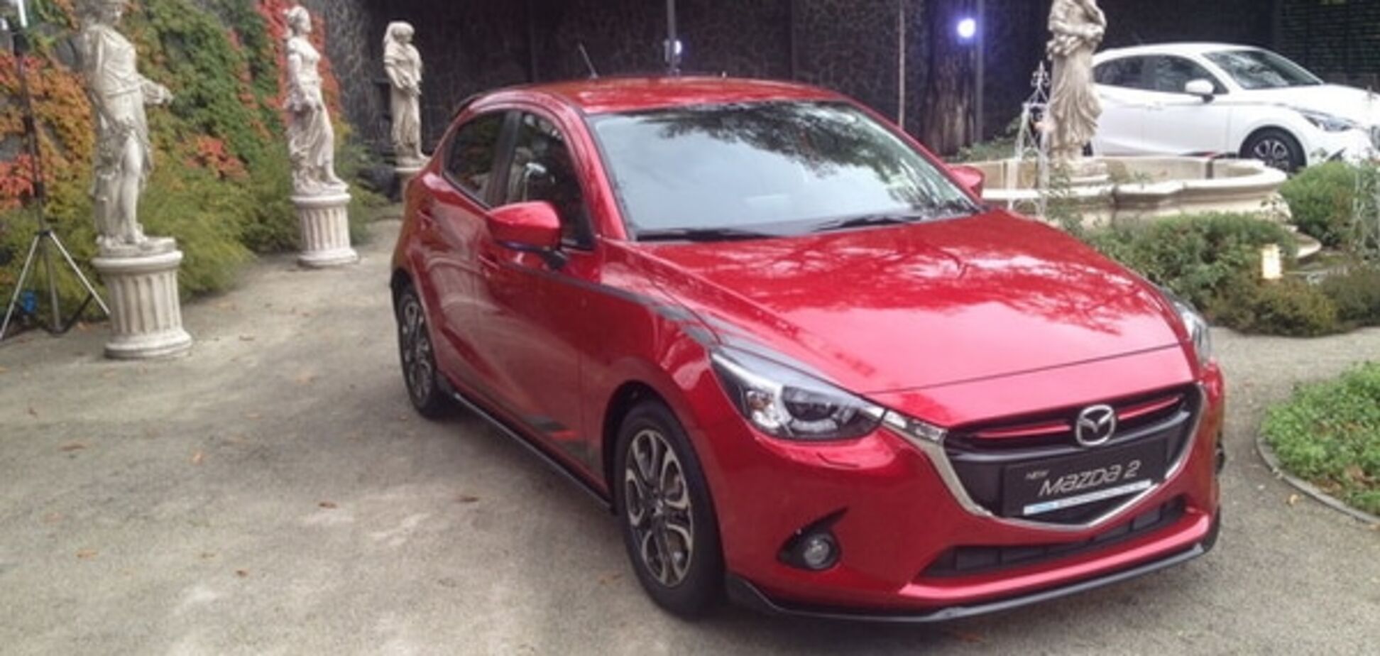 Дорогая кроха: в Украине начались продажи Mazda2