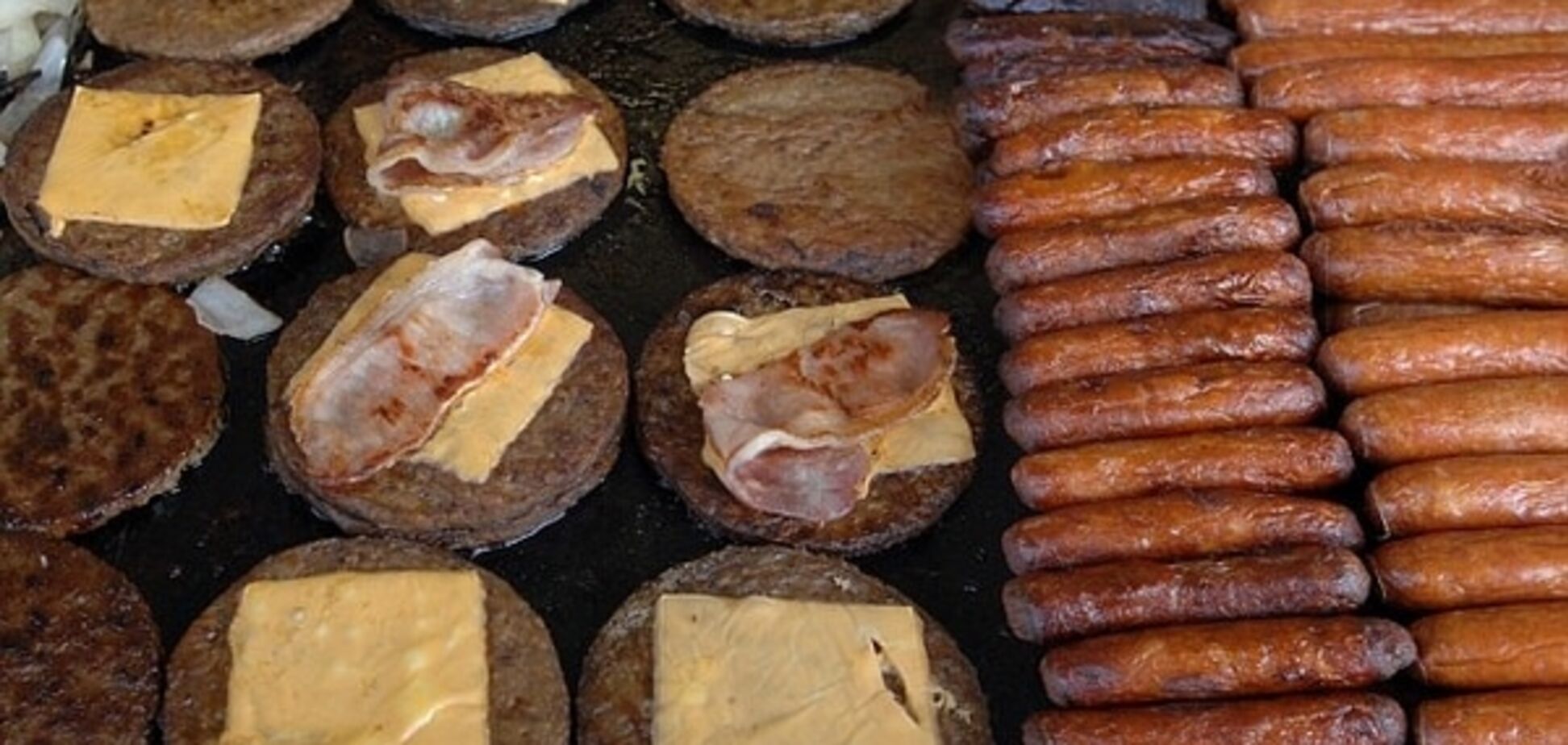ВОЗ назвала продукты, которые вызывают рак: они травят организм, как мышьяк