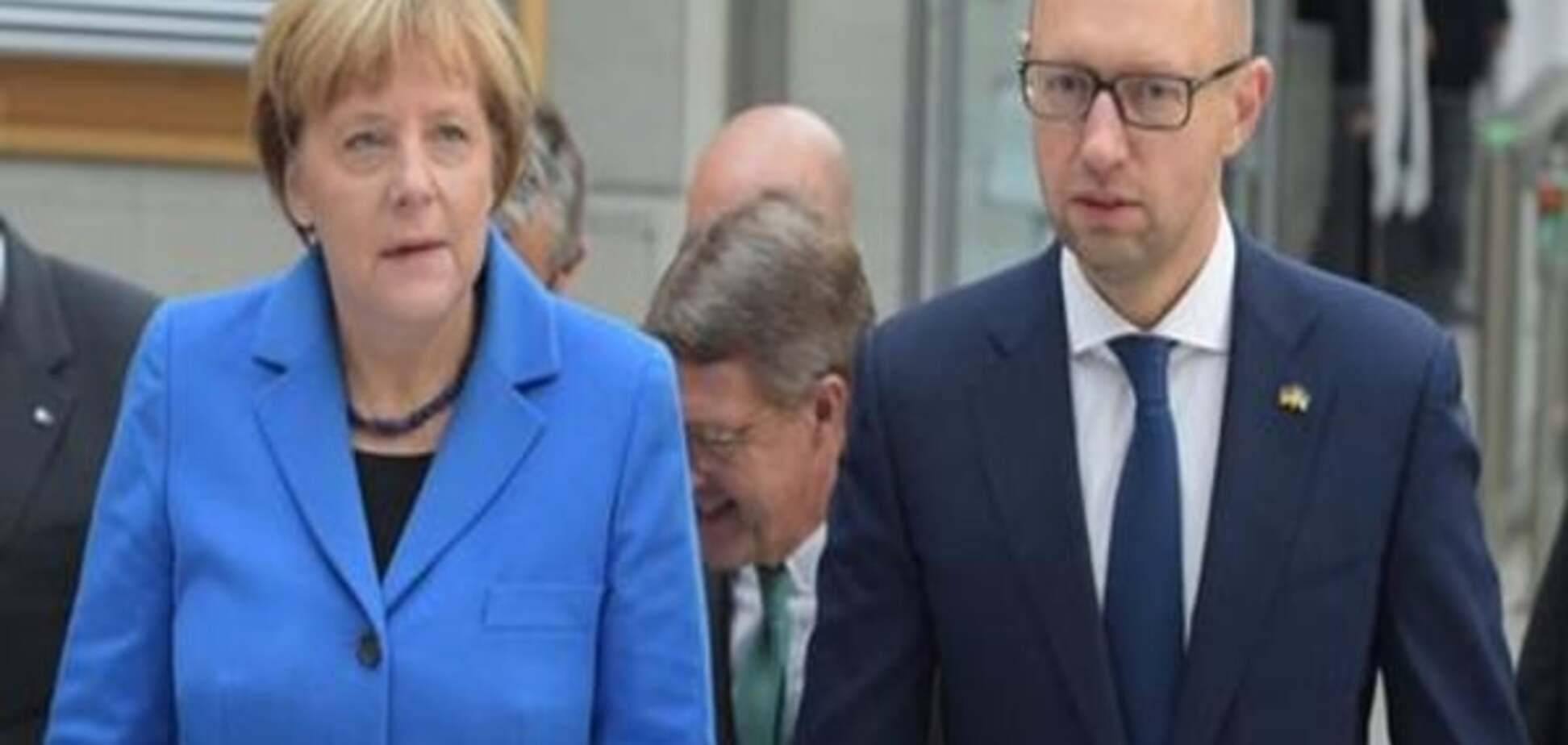 Меркель закликала Яценюка боротися з корупцією