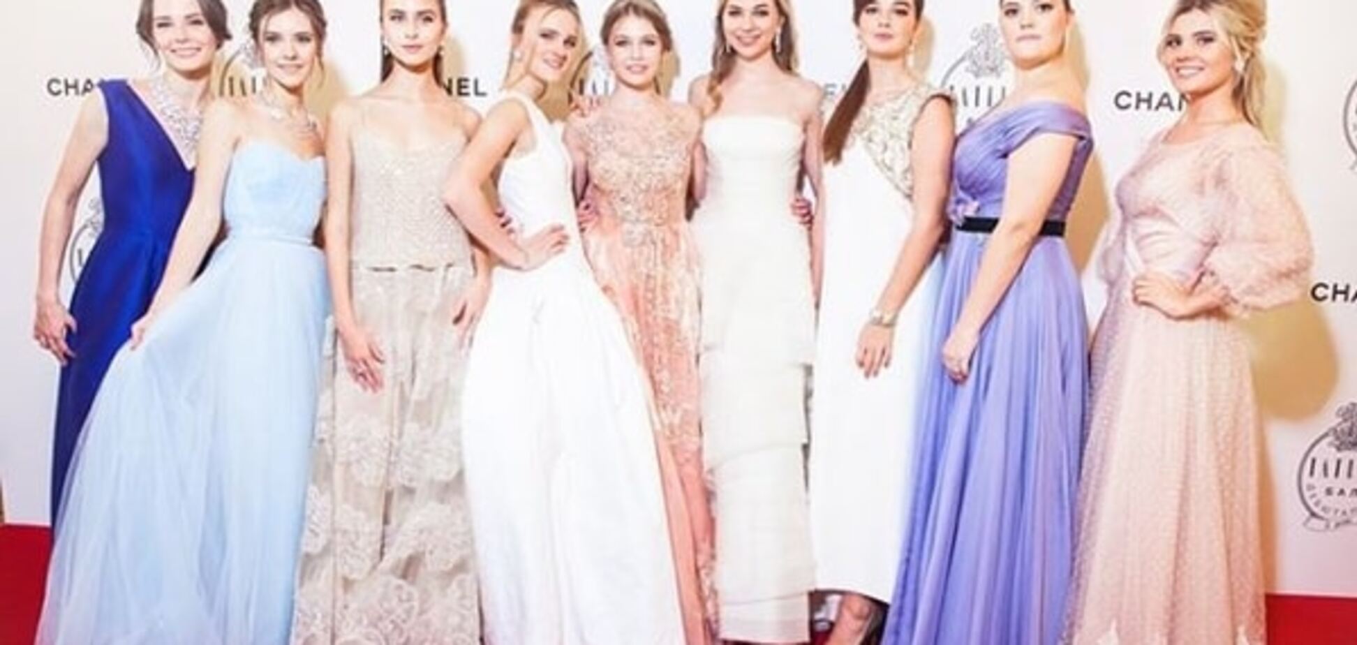 Наследницы украинских певиц дебютировали на помпезном балу в Москве