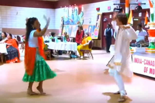 'Самый крутой' премьер Канады поразил зажигательным индийским танцем: видеофакт