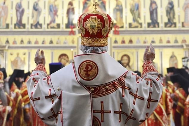 В России придумали православный способ победы над СПИДом