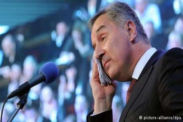 Конфликт Востока и Запада: Черногория меж двух огней