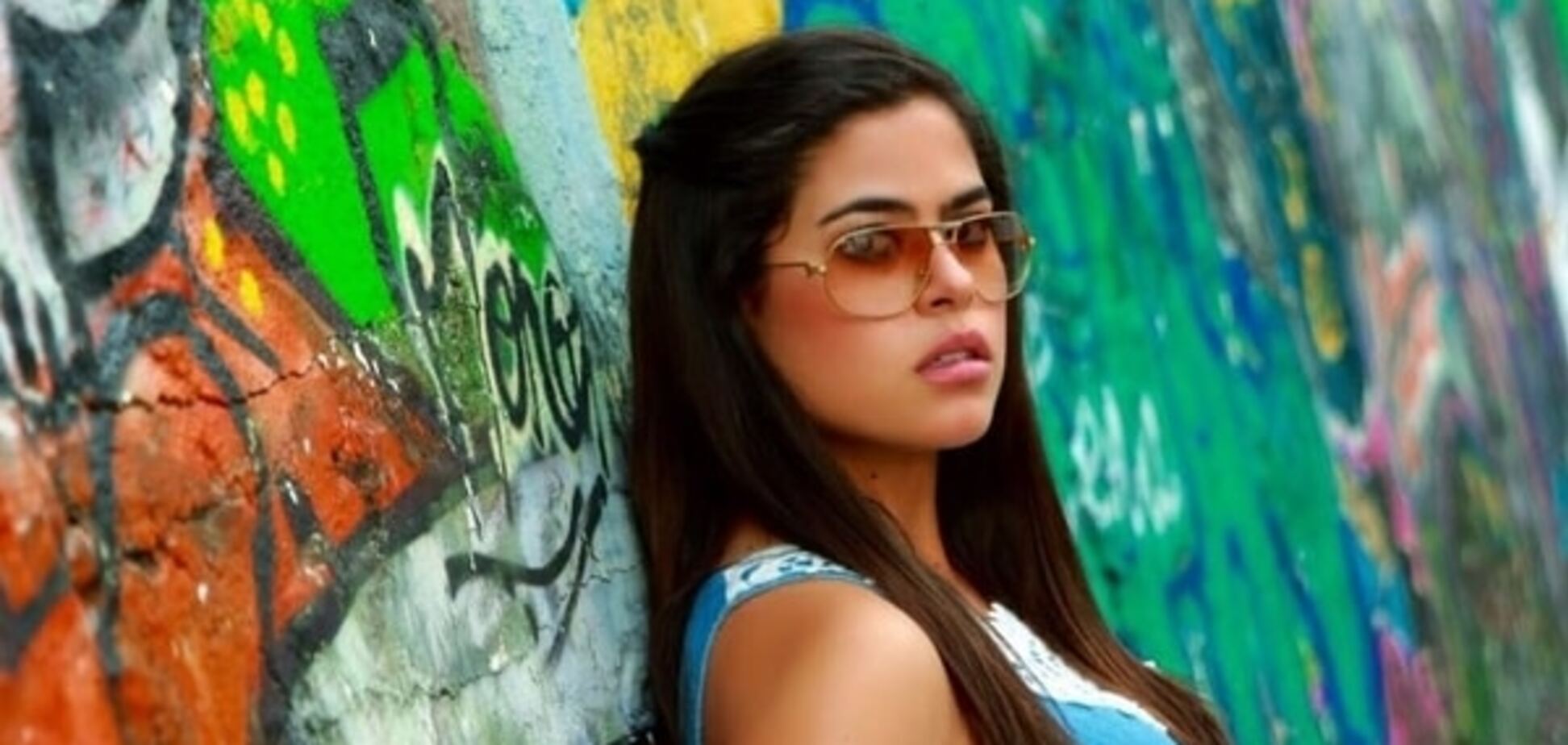 Пружна попа - запорука успіху: як грають у гольф студентки