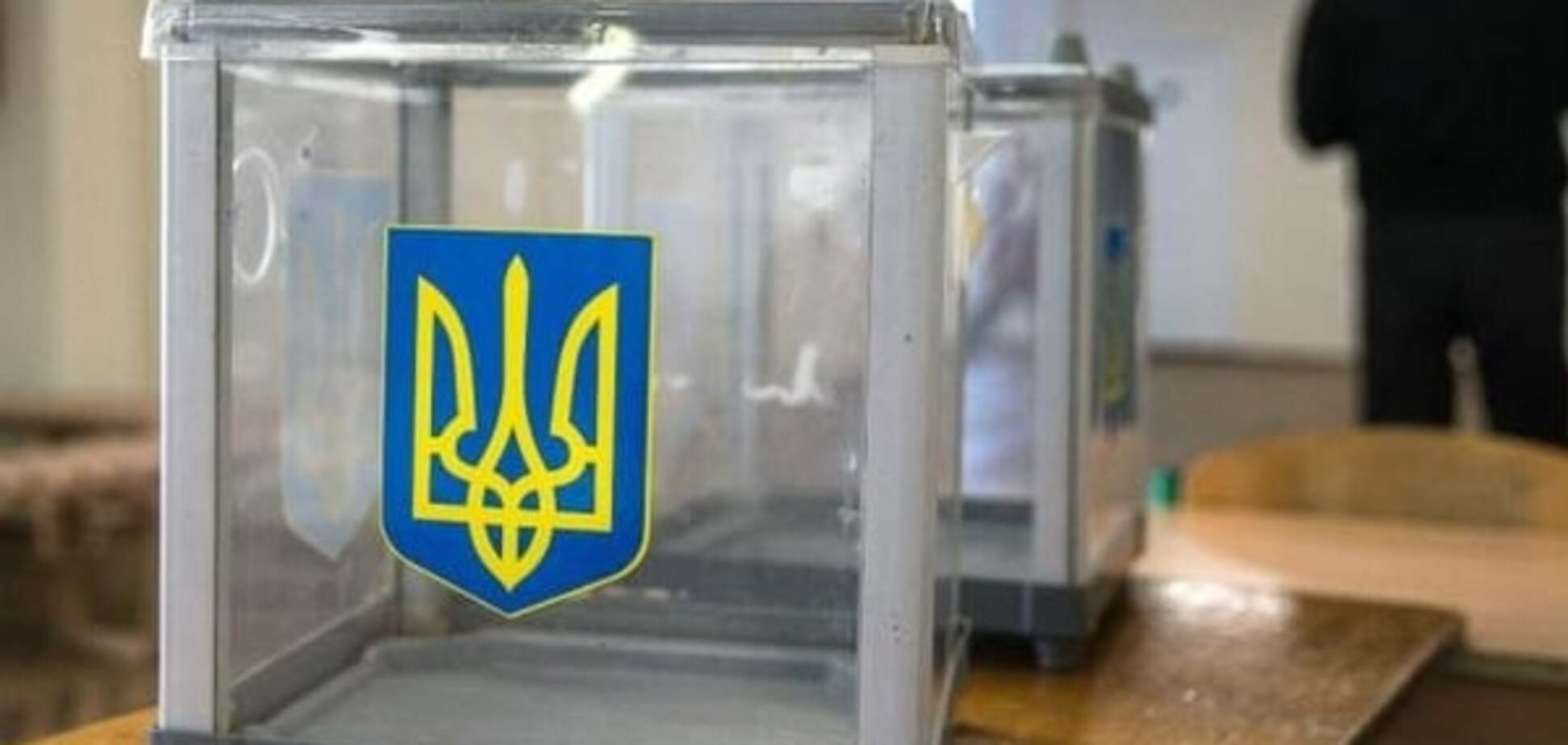 З деяких дільниць у Миколаєві вночі вивезли печатки - кандидат у депутати