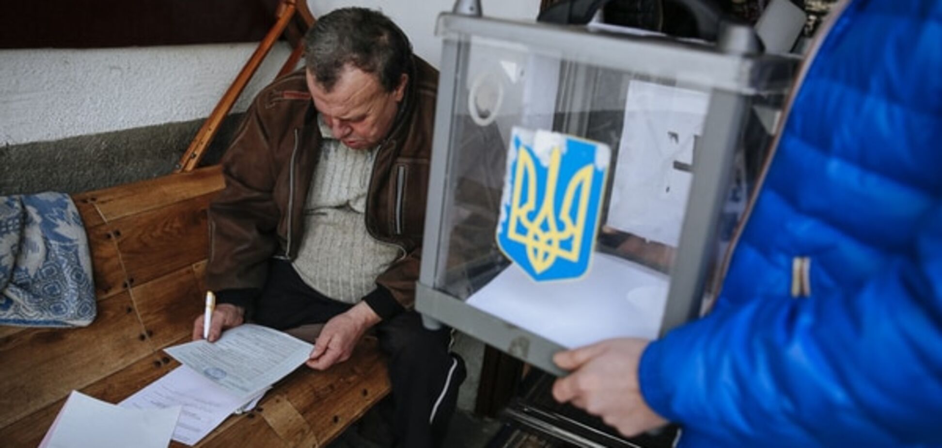 Вибори в Красноармійську все ще не почалися: ТВК загубила печатку