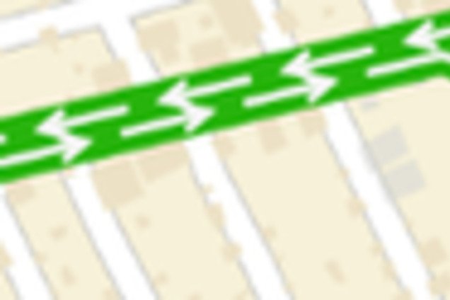 В Киеве загоревшаяся фура вызвала пробку