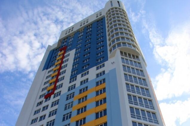 В день автомобилиста 'Укрбуд' устроил на открытии нового дома выставку ретроавто