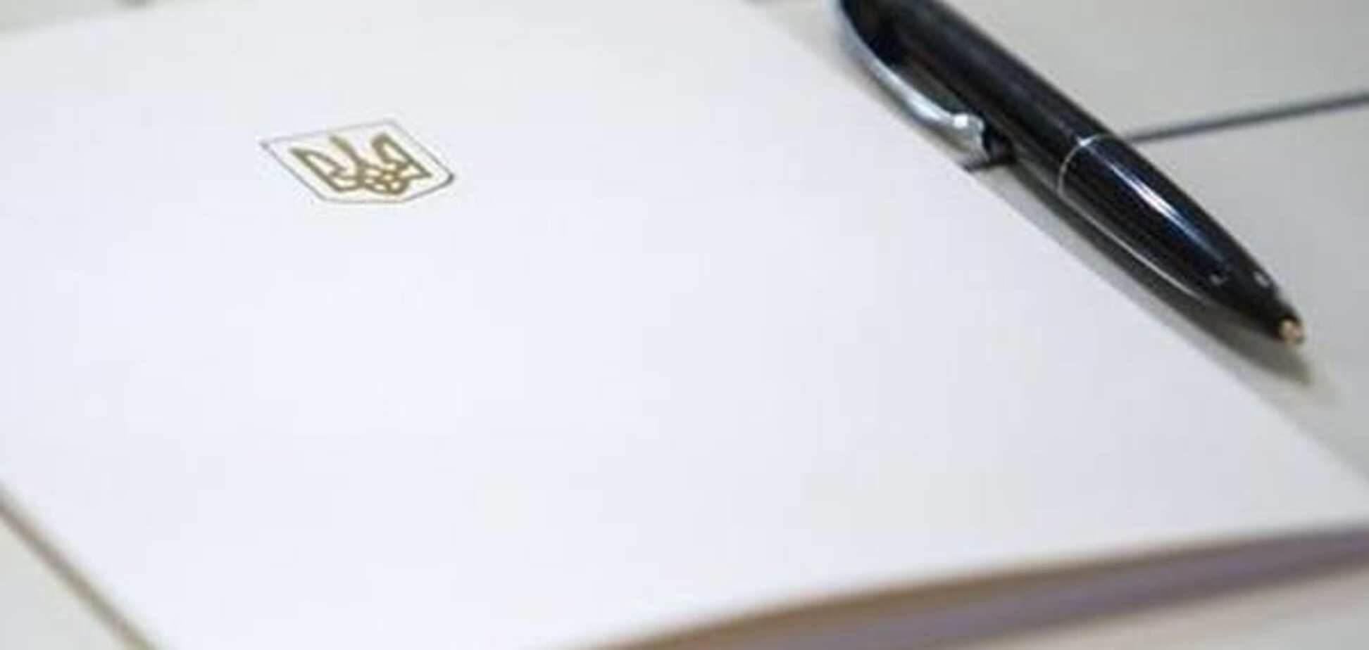 Порошенко попросили отпустить подозреваемых в убийстве Бузины