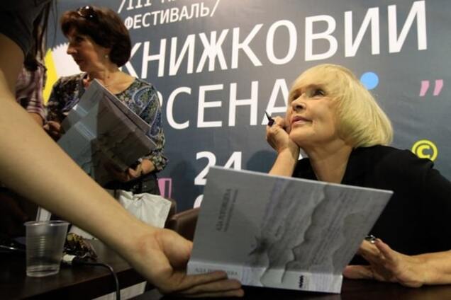 Роговцева поделилась мнением о переименовании улиц и городов