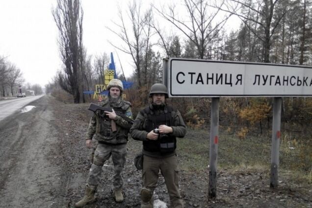 Дождались: в Станице Луганской разрешили продажу алкоголя и разрешили пускать 'ЛНРовцев'