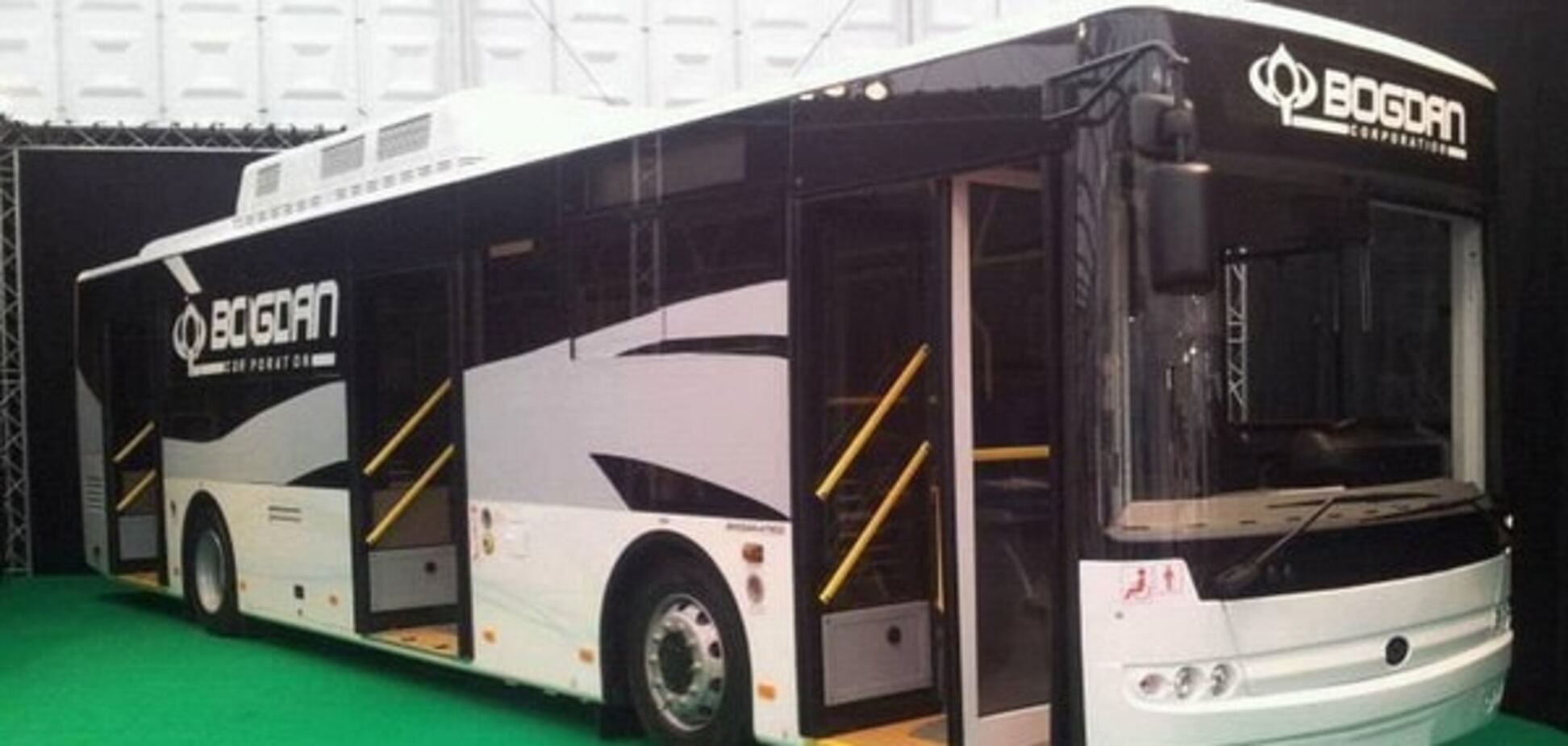 На выставке в Бельгии показали первый украинский гибридный автобус