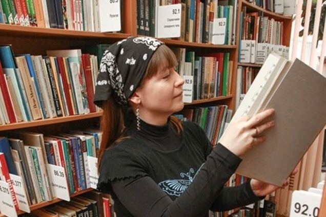 'Позор России, стыд на весь мир': Муждабаев об обысках в Украинской библиотеке в Москве