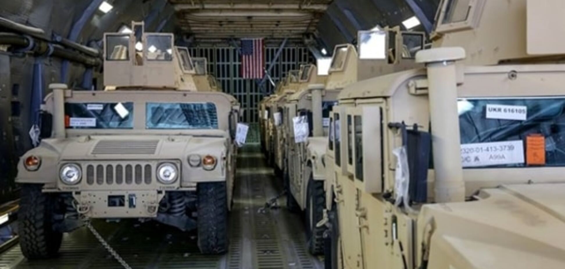 На митниці старі джипи Hummer для ЗСУ розмитнювали по мільйону