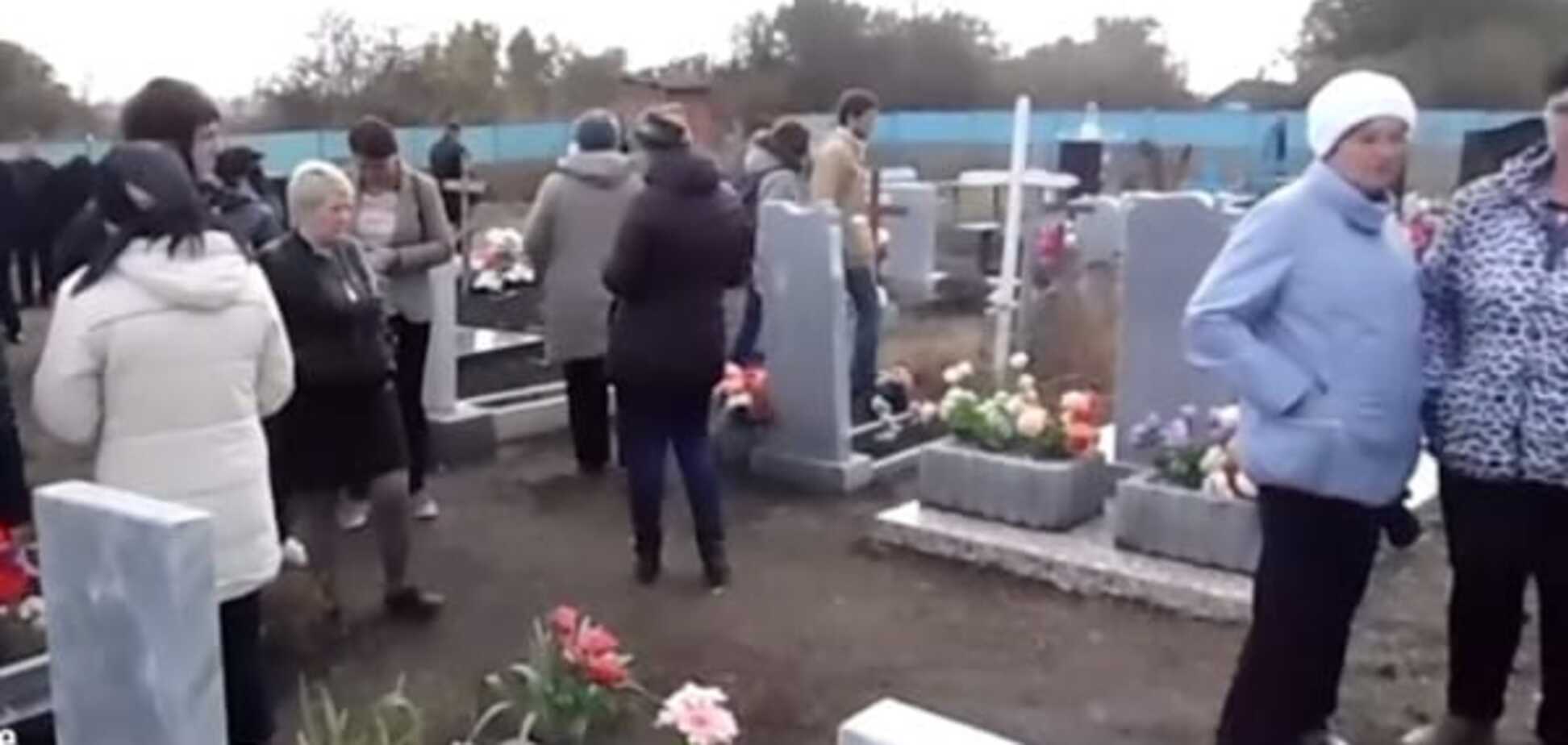 В сети появилось видео похорон погибшего в Сирии российского солдата